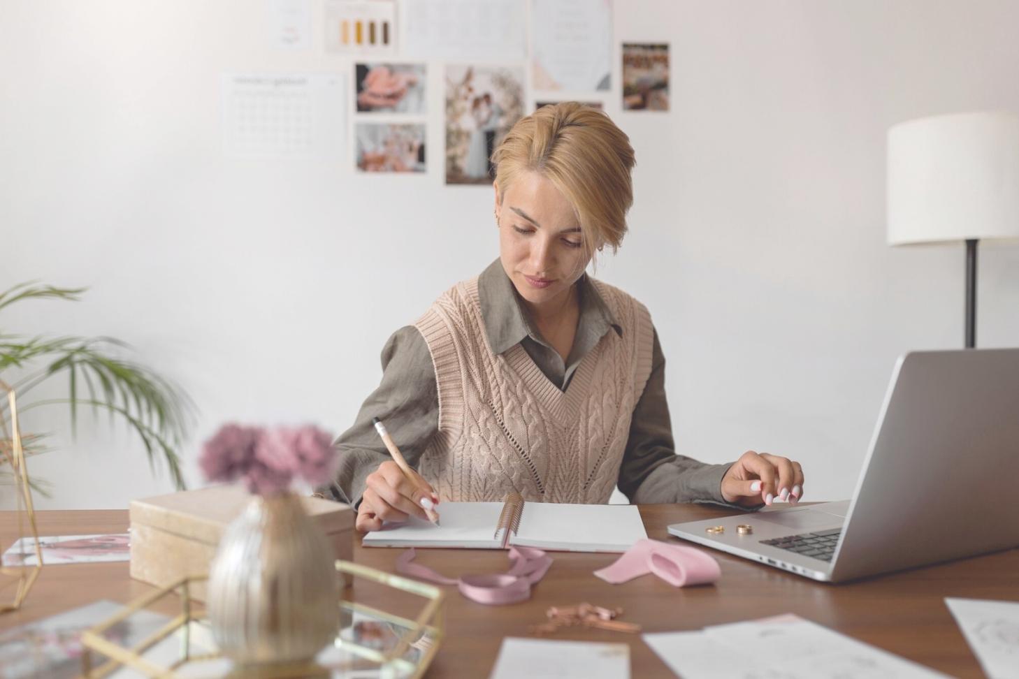 Monitor mostrando análisis detallado de frame rate